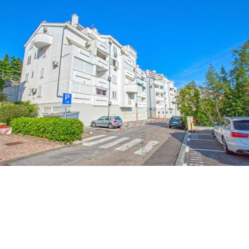 Apartment ZEKI