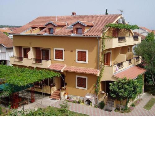 Apartments and rooms with parking space Biograd na Moru, Biograd - 16576