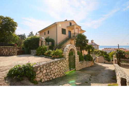 Apartments and rooms with parking space Crikvenica - 19125