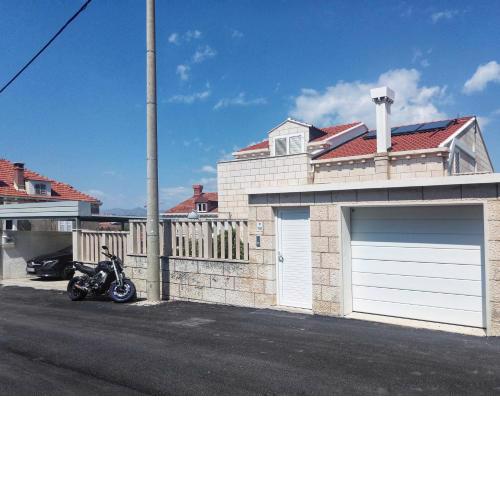 Apartments and rooms with parking space Dubrovnik - 18161