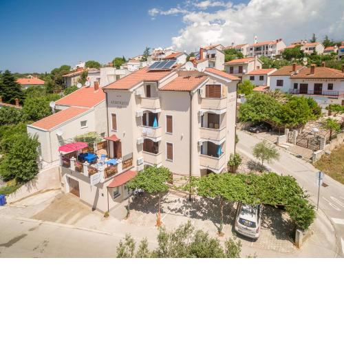 Apartments Antic
