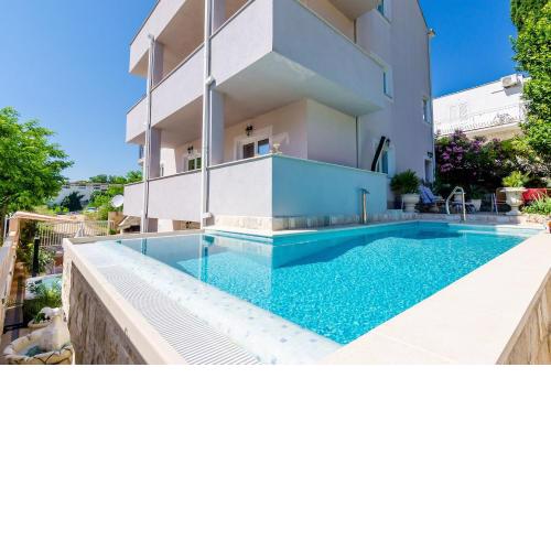Apartments Aura
