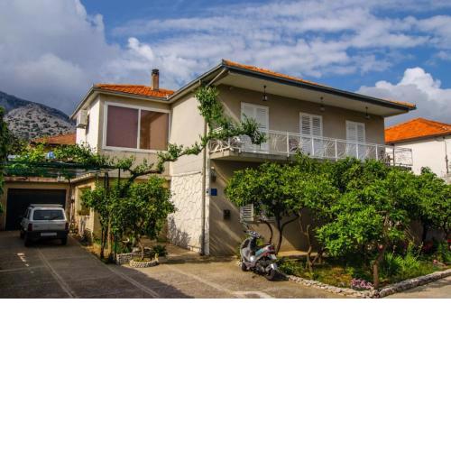 Apartments Baničević-150m from sea
