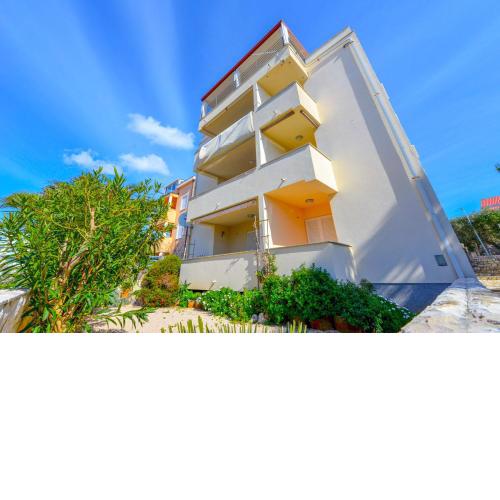 Apartments Bella