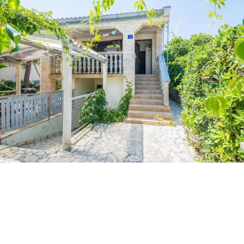 Apartments Bilic