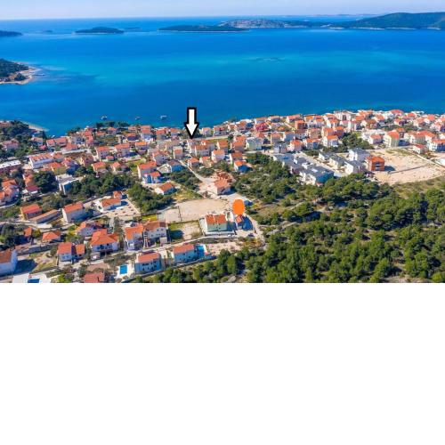 Apartments Brodarica With Balcony Seaview