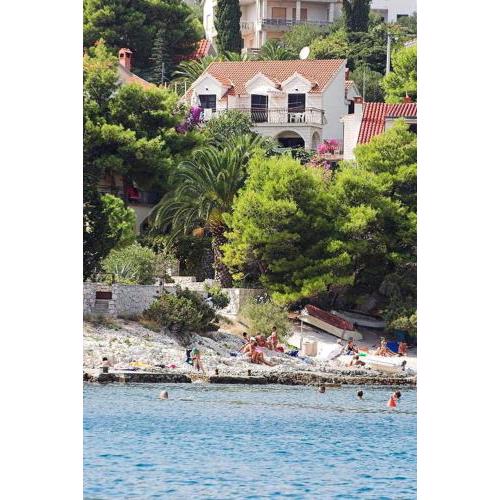 Apartments by the sea Mavarstica, Ciovo - 1108