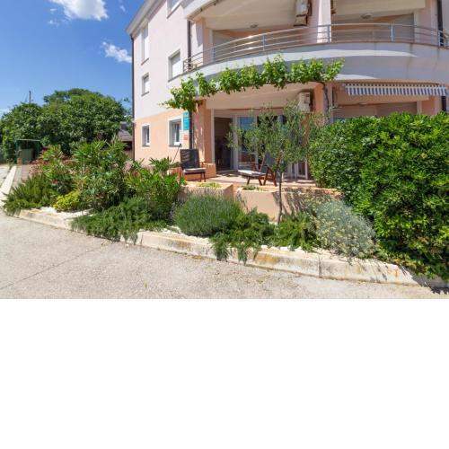 Apartments by the sea Medulin - 16533
