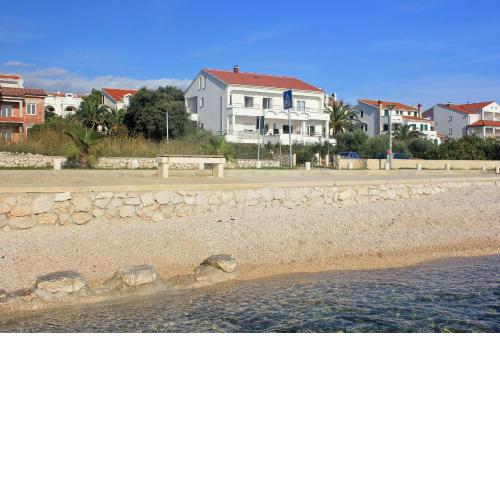 Apartments by the sea Novalja, Pag - 9326