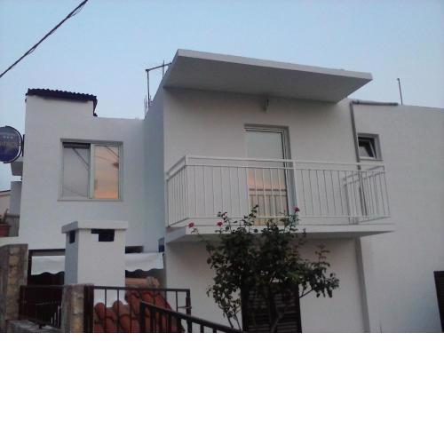 Apartments by the sea Pisak, Omis - 9456