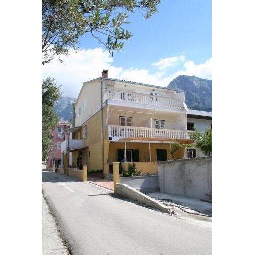 Apartments by the sea Promajna, Makarska - 2674