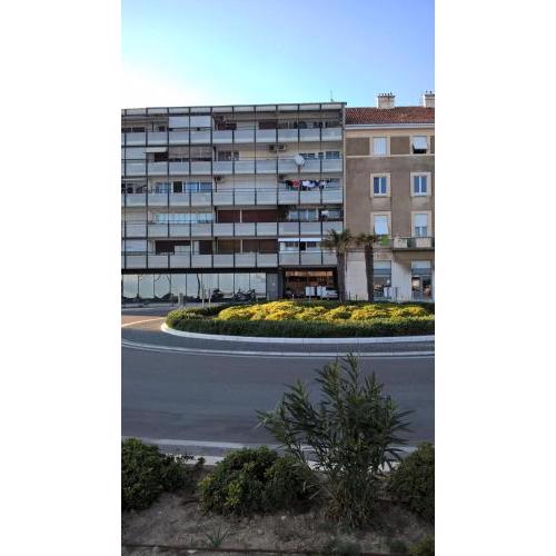 Apartments by the sea Split - 12647