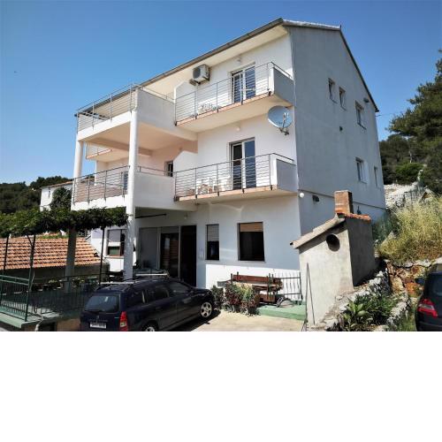 Apartments by the sea Tisno, Murter - 4295