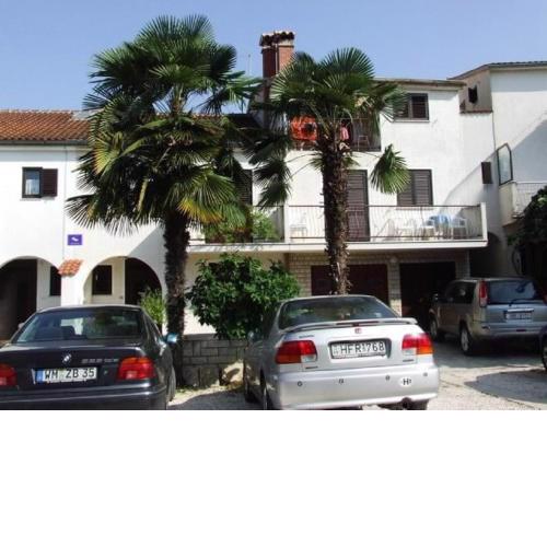 Apartments Cerin