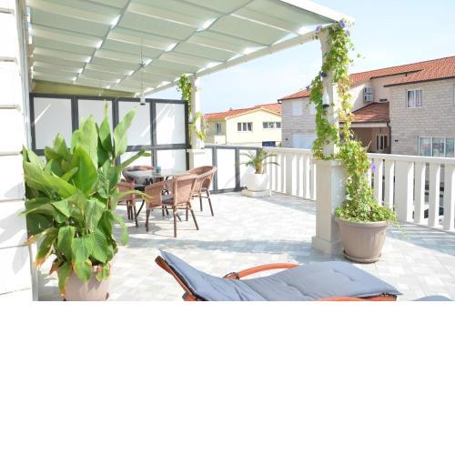 Apartments Dami - 100m from the sea
