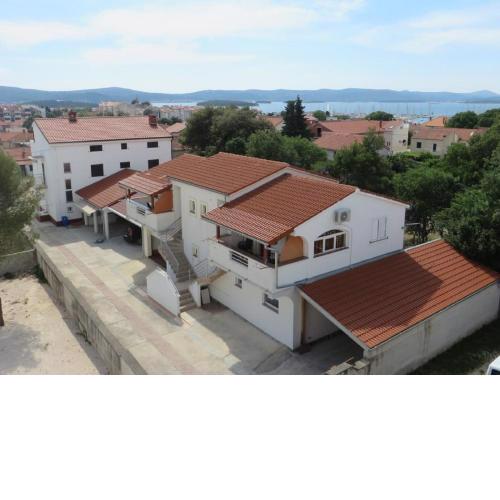 Apartments Dani 2 - with parking