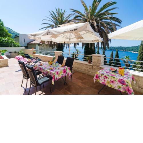Apartments Davor