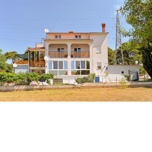 Apartments Đino 1374