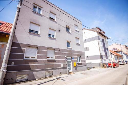 Apartments Ebus