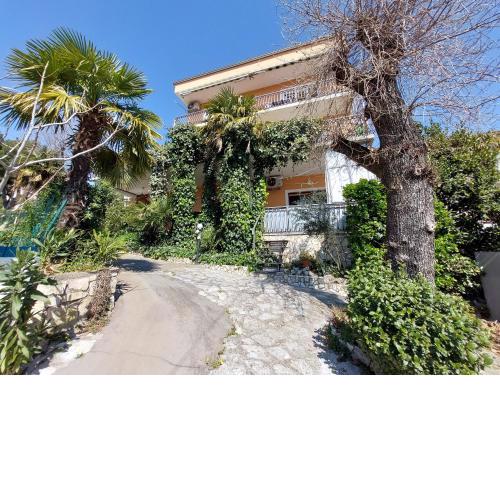 Apartments Faran