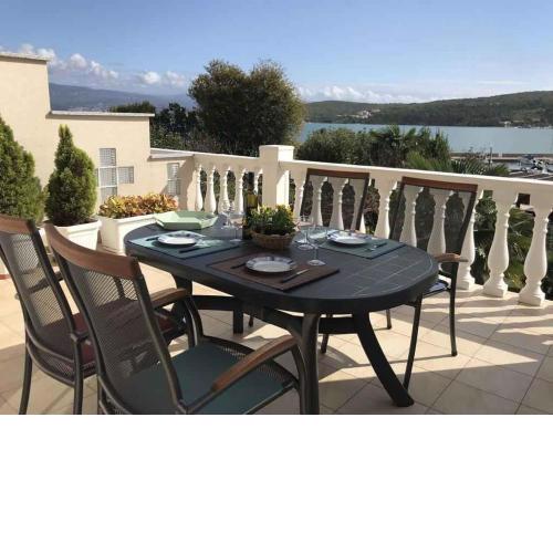 Apartments in Cizici/Insel Krk 12474