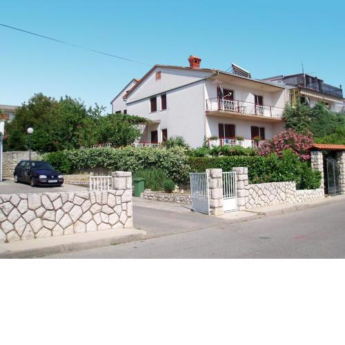 Apartments in Crikvenica 13746B