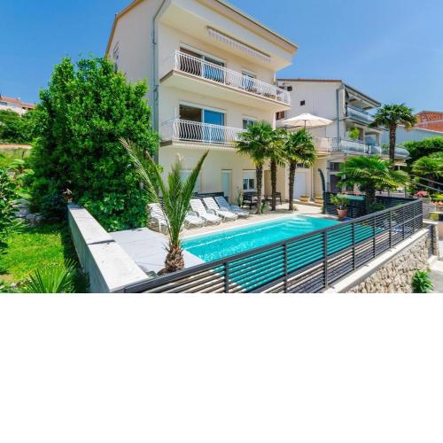 Apartments in Crikvenica 14226