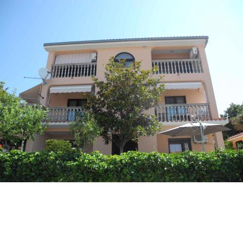 Apartments in Crikvenica 41042