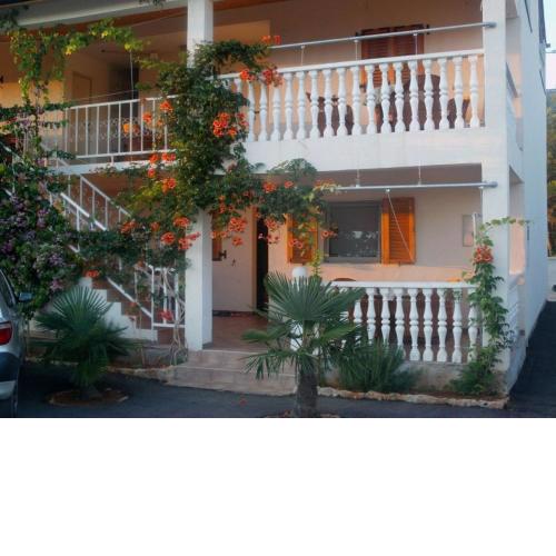 Apartments Ivan - 200m to beach