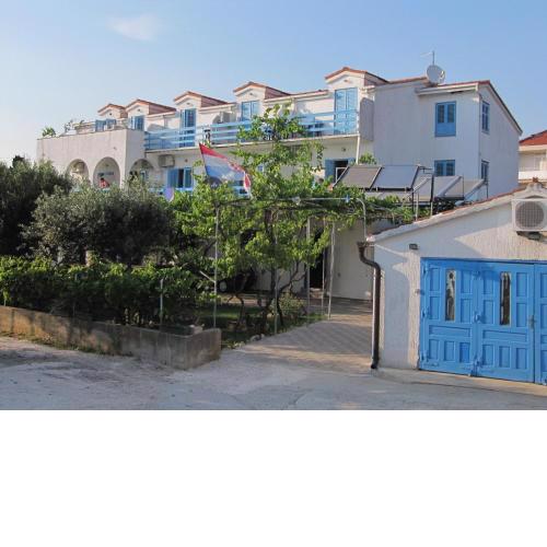 Apartments Jadranka - 200m from sea