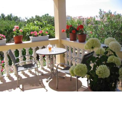 Apartments Josip - free parking and BBQ