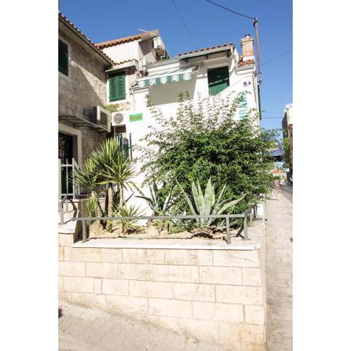 Apartments Kuća Mala