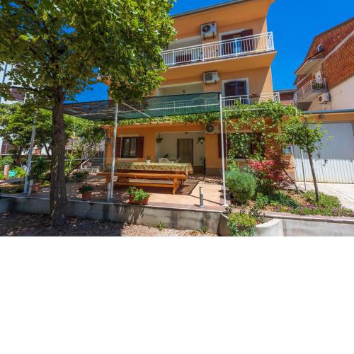 Apartments LILIN