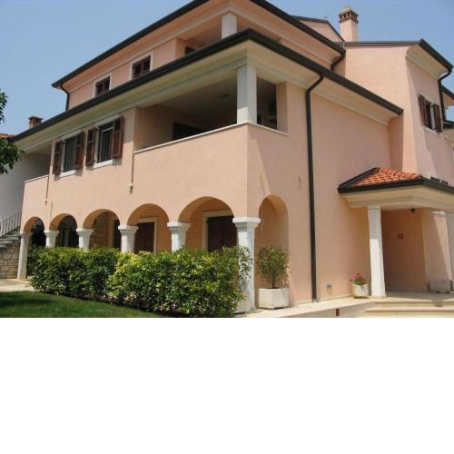 Apartments Lori