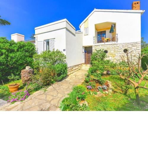Apartments Mary, Novalja near the beach