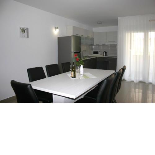 Apartments Maslina