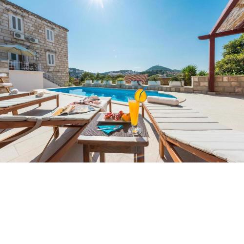 Apartments Miljas