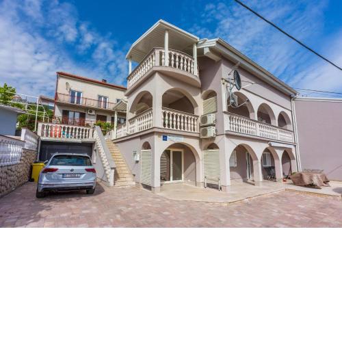 Apartments Mirela