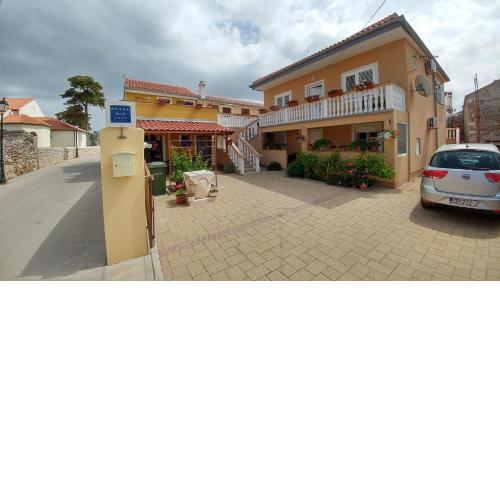 Apartments Nadica - free parking