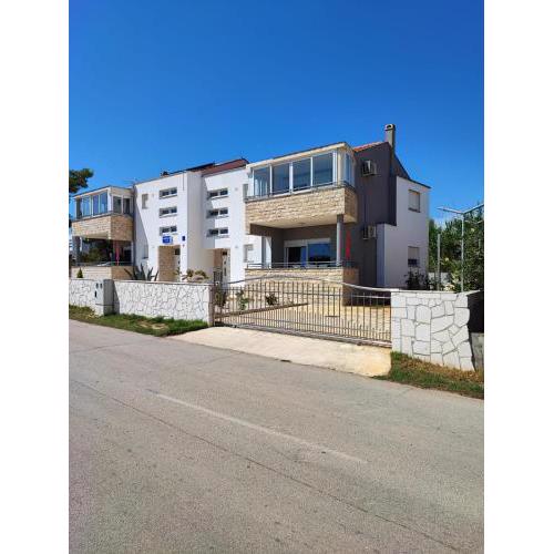 Apartments Nicole Wera