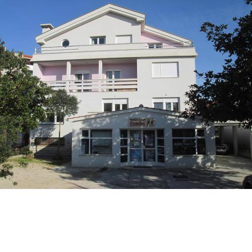 Apartments Nina