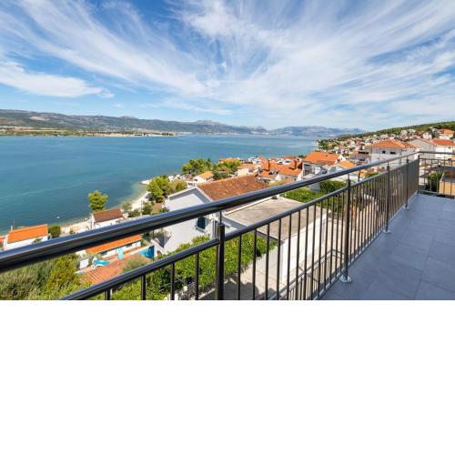 Apartments Petar - great location close to the sea