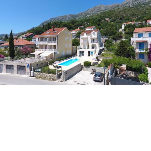 Apartments Pralas