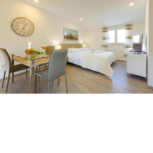 Apartments & Room Libar