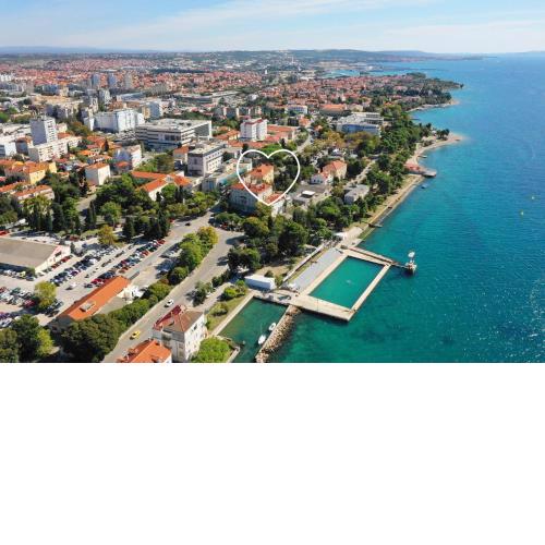 Apartments & Rooms Kolovare Beach