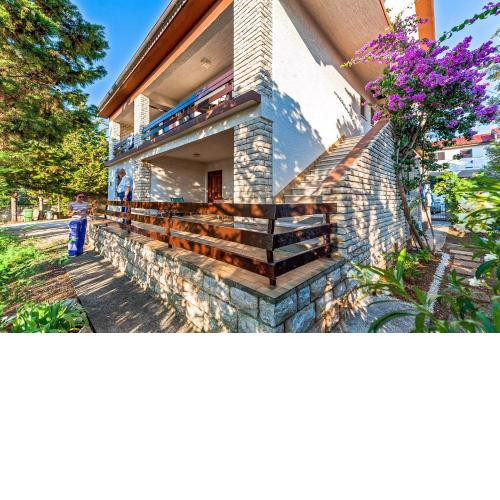 Apartments Roza