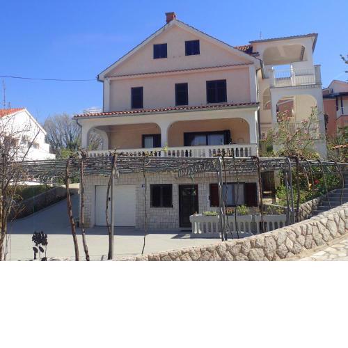 Apartments Sanda- 120m from beach