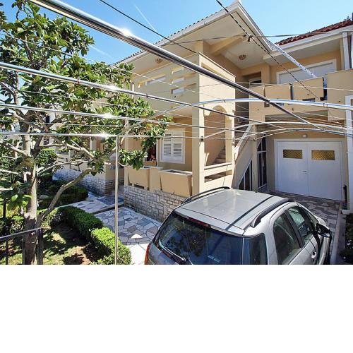 Apartments Sanda