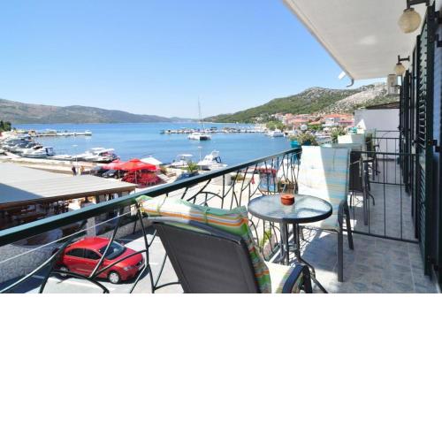 Apartments Snješka - 20m from sea