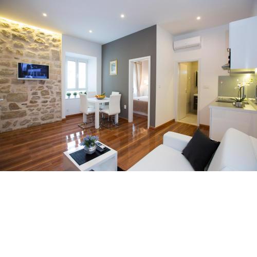 Apartments & Studios Scalini